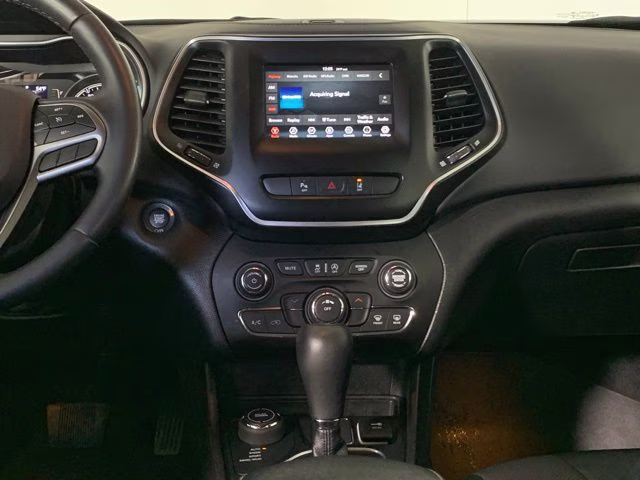 2021 Granite Crystal Metallic Clearcoat Jeep Cherokee Latitude Lux 4X4 SUV