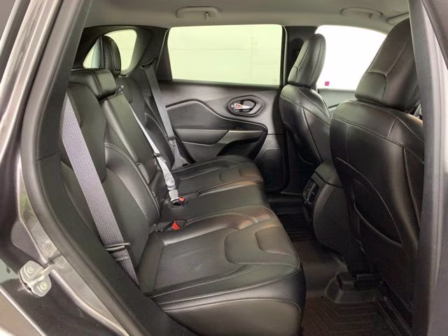 2021 Granite Crystal Metallic Clearcoat Jeep Cherokee Latitude Lux 4X4 SUV