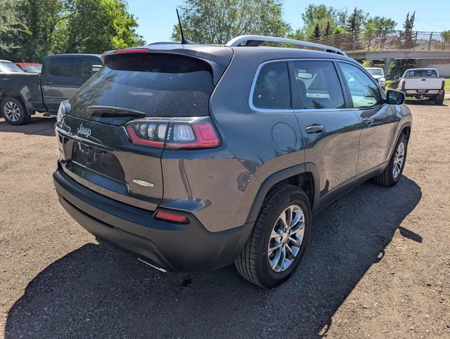 2021 Granite Crystal Metallic Clearcoat Jeep Cherokee Latitude Lux 4X4 SUV