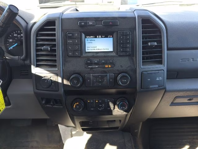 2021 Oxford White Ford Super Duty F-350 DRW XL 4X4 Chassis