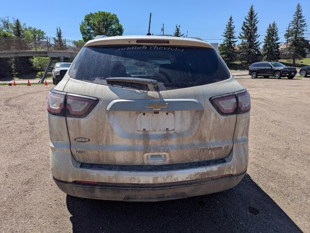 2014 White Diamond Clearcoat Chevrolet Traverse LT AWD SUV