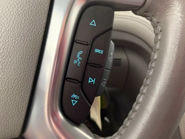 2014 White Diamond Tricoat Chevrolet Traverse LT AWD SUV