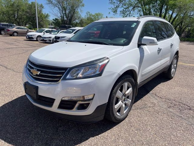 2017 Summit White Chevrolet Traverse LT AWD SUV