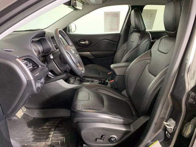 2021 Granite Crystal Metallic Clearcoat Jeep Cherokee Latitude Lux 4X4 SUV