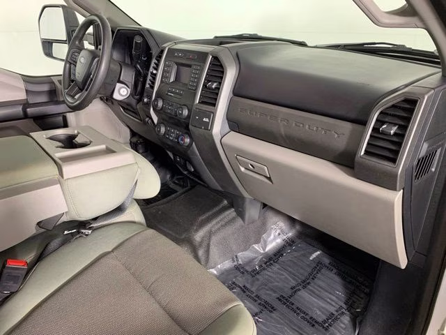 2021 Oxford White Ford Super Duty F-350 DRW XL 4X4 Chassis