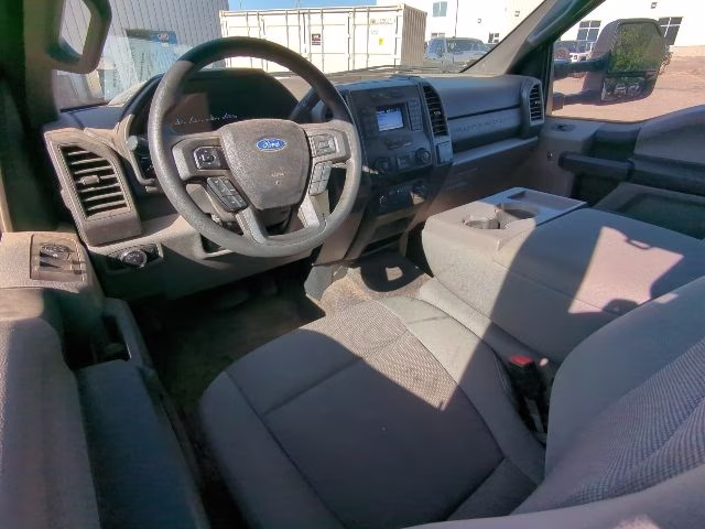 2021 Oxford White Ford Super Duty F-350 DRW XL 4X4 Chassis