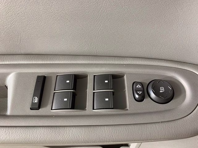 2014 White Diamond Tricoat Chevrolet Traverse LT AWD SUV