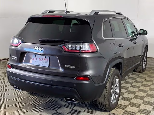2021 Granite Crystal Metallic Clearcoat Jeep Cherokee Latitude Lux 4X4 SUV
