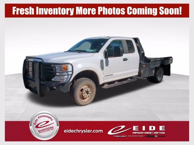 2021 Oxford White Ford Super Duty F-350 DRW XL 4X4 Chassis