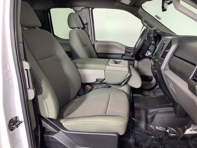 2021 Oxford White Ford Super Duty F-350 DRW XL 4X4 Chassis