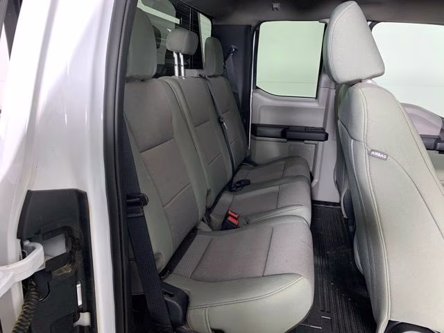 2021 Oxford White Ford Super Duty F-350 DRW XL 4X4 Chassis