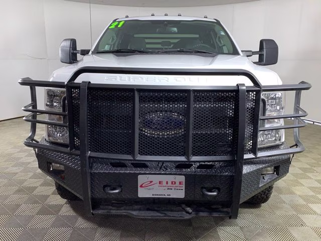 2021 Oxford White Ford Super Duty F-350 DRW XL 4X4 Chassis