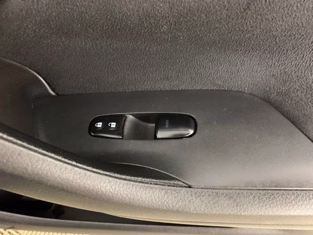 2014 Super Black Nissan Altima 2.5 S FWD Sedan