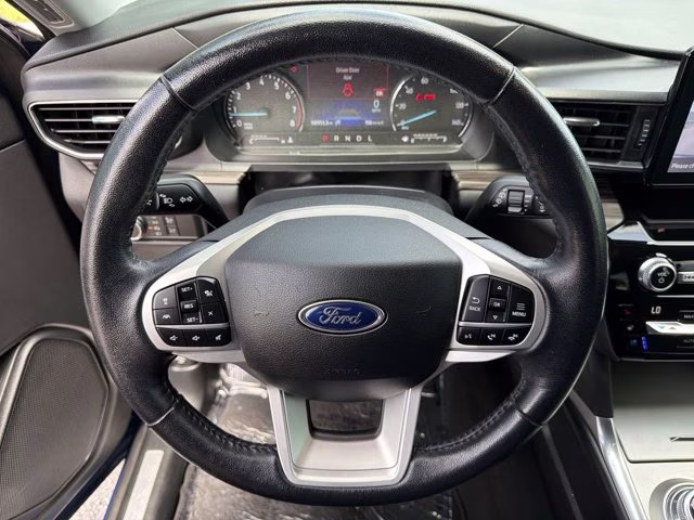 2021 Blue Metallic Ford Explorer Limited RWD SUV