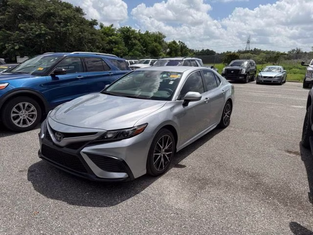 2024 Celestial Silver Metallic Toyota Camry SE FWD Sedan