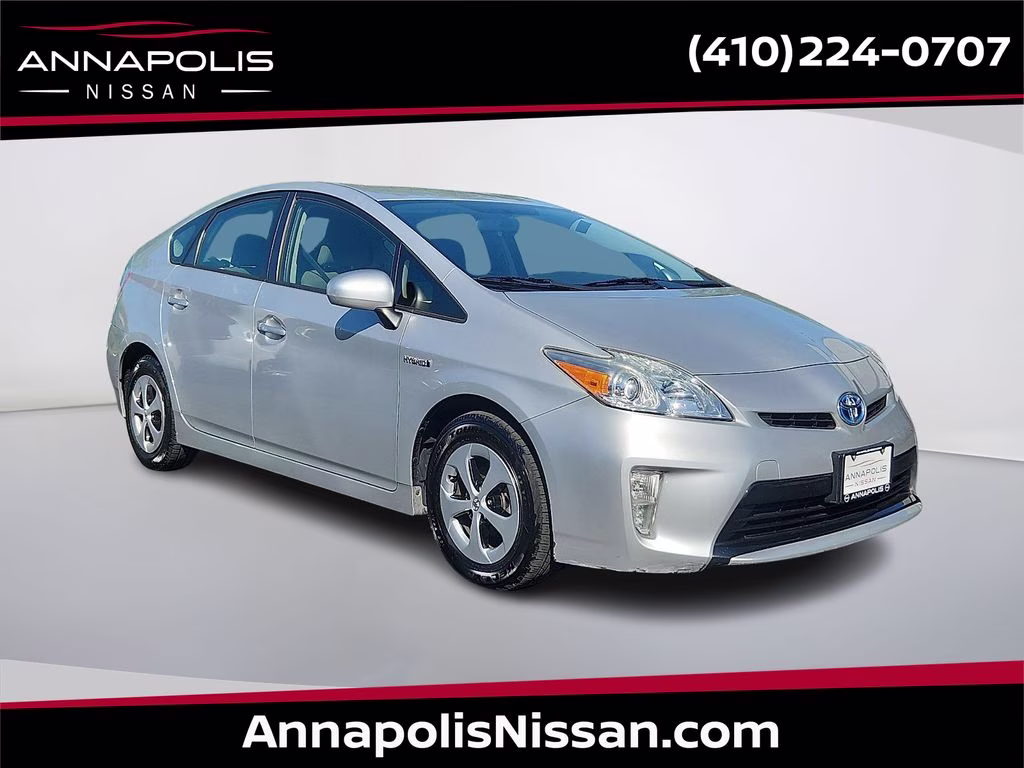 2015 Classic Silver Metallic Toyota Prius Two FWD Hatchback