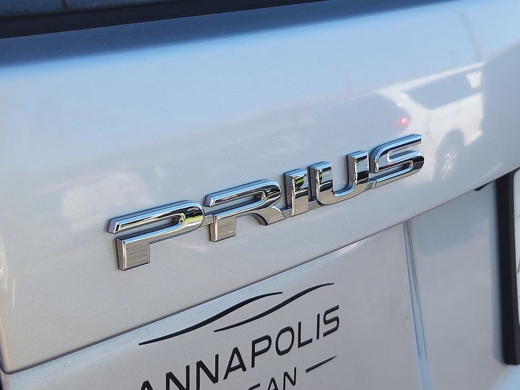 2015 Classic Silver Metallic Toyota Prius Two FWD Hatchback