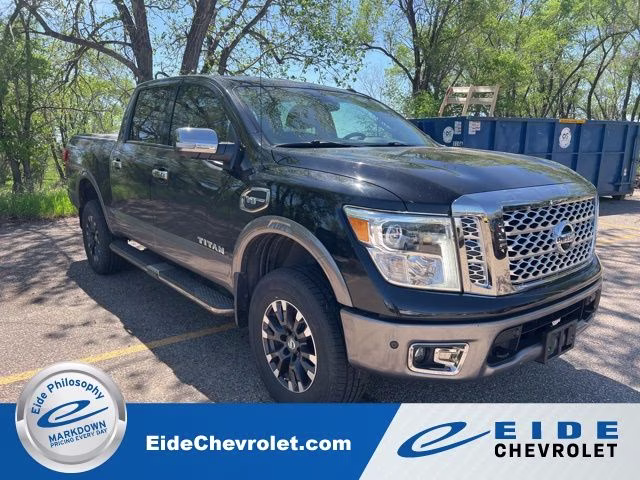 2017 Nissan Titan Platinum Reserve 4X4 Crew Cab's photo