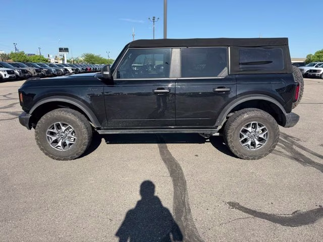 2022 Black Metallic Ford Bronco Badlands 4X4 SUV