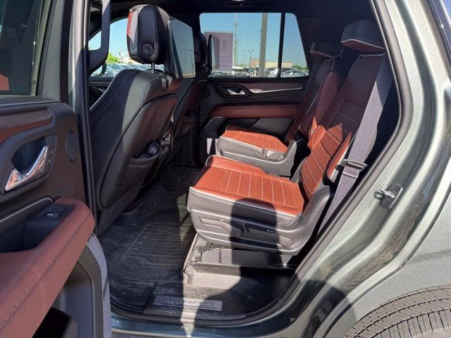 2023 Frosted Pine Metallic GMC Yukon Denali Ultimate 4X4 SUV