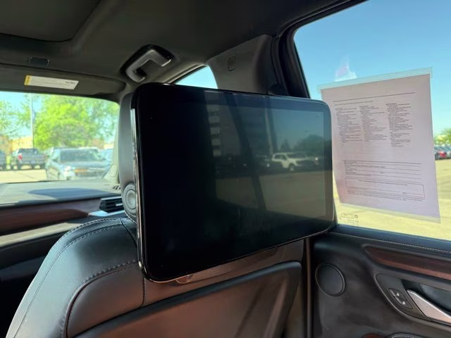 2023 Frosted Pine Metallic GMC Yukon Denali Ultimate 4X4 SUV