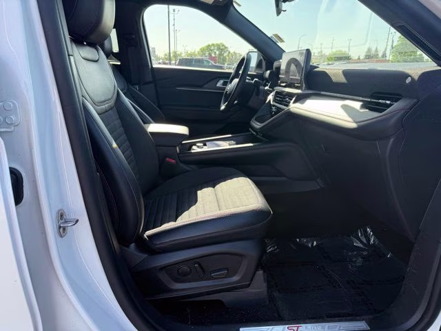2025 White Metallic Ford Explorer ST-Line 4X4 SUV