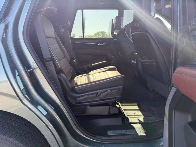 2023 Frosted Pine Metallic GMC Yukon Denali Ultimate 4X4 SUV