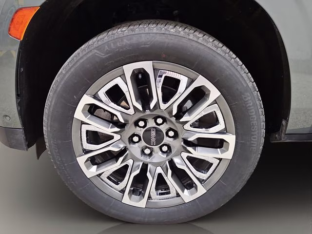 2023 Frosted Pine Metallic GMC Yukon Denali Ultimate 4X4 SUV