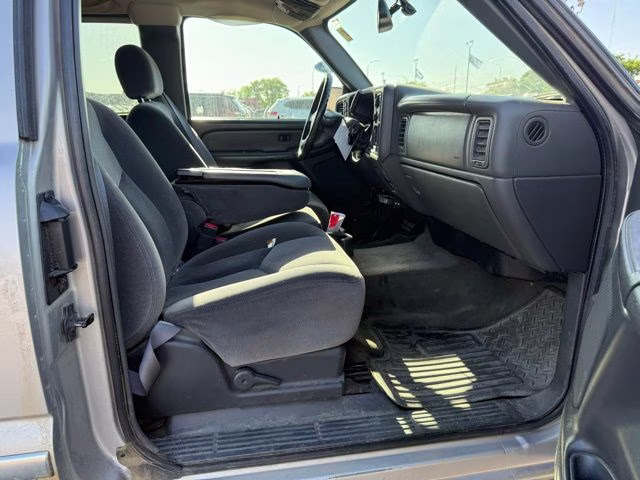 2004 Silver Birch Metallic GMC Sierra 1500 SLE 4X4 Truck