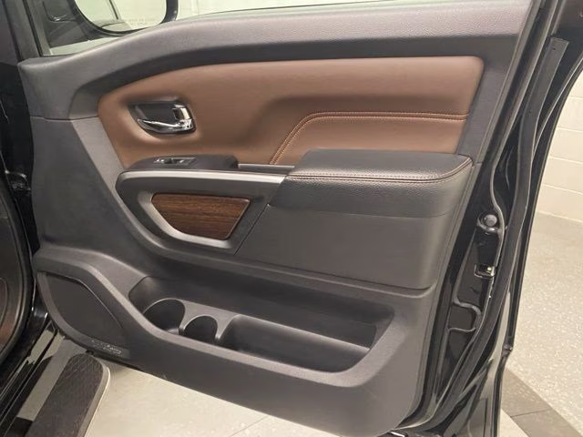 2017 Magnetic Black Nissan Titan Platinum Reserve 4X4 Truck