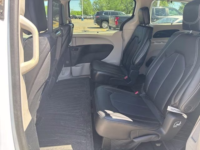 2023 Bright White Clearcoat Chrysler Pacifica Touring L AWD Van