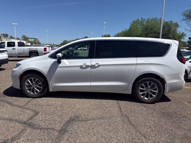 2023 Bright White Clearcoat Chrysler Pacifica Touring L AWD Van