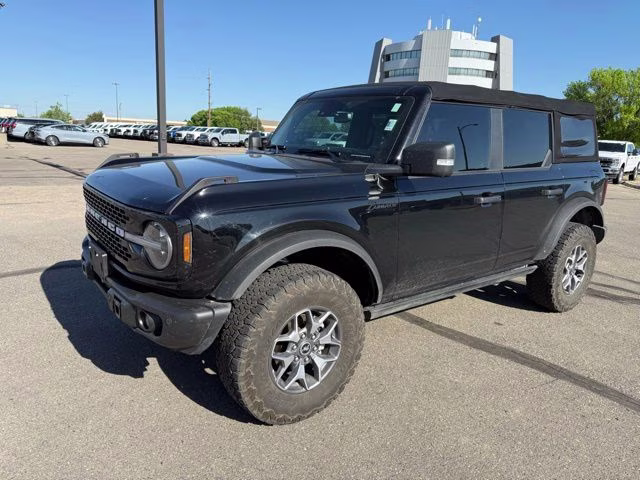 2022 Black Metallic Ford Bronco Badlands 4X4 SUV