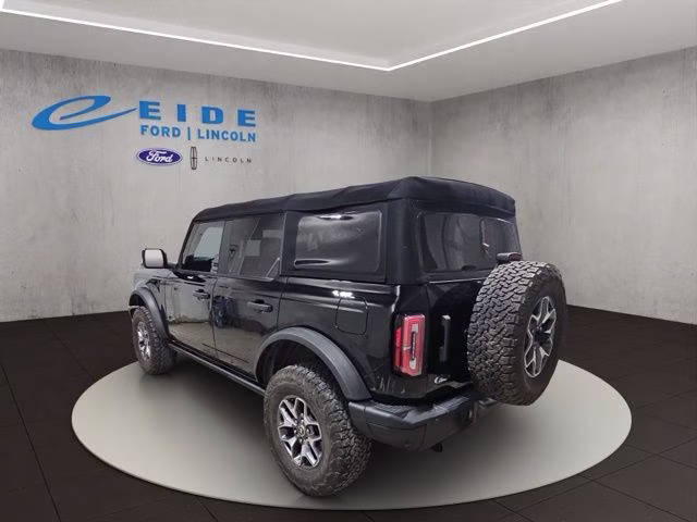 2022 Shadow Black Ford Bronco Badlands 4X4 SUV
