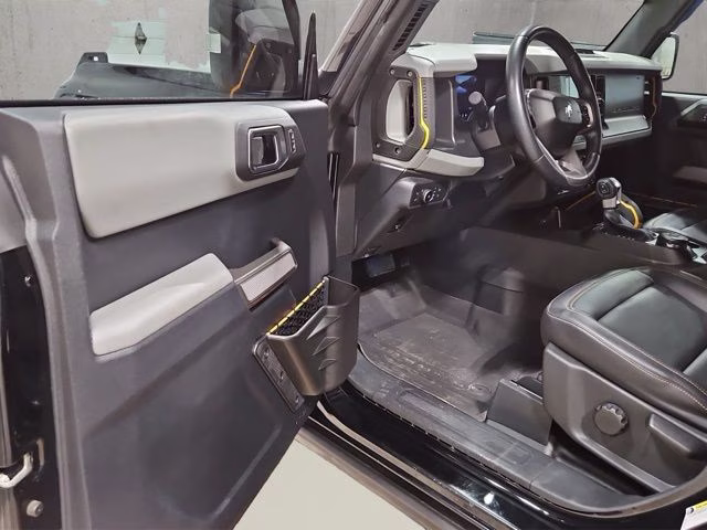 2022 Shadow Black Ford Bronco Badlands 4X4 SUV