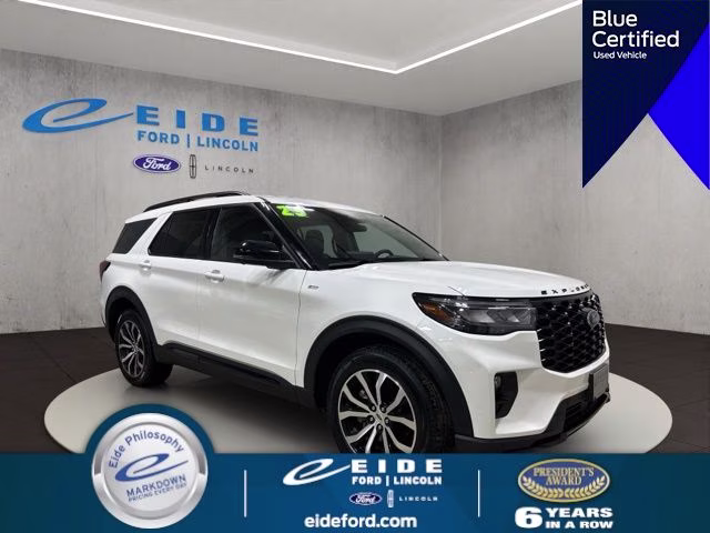2025 Ford Explorer ST-LINE 4WD (PL535)'s photo