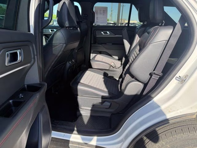 2025 White Metallic Ford Explorer ST-Line 4X4 SUV