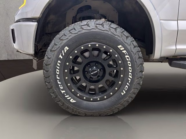 2016 Ingot Silver Metallic Ford F-150 Lariat 4X4 Truck
