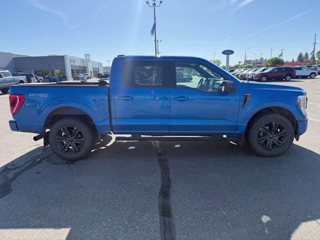 2021 Blue Ford F-150 XLT 4X4 Truck