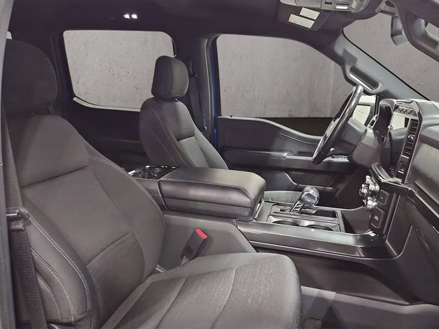 2021 Velocity Blue Metallic Ford F-150 XLT 4X4 Truck
