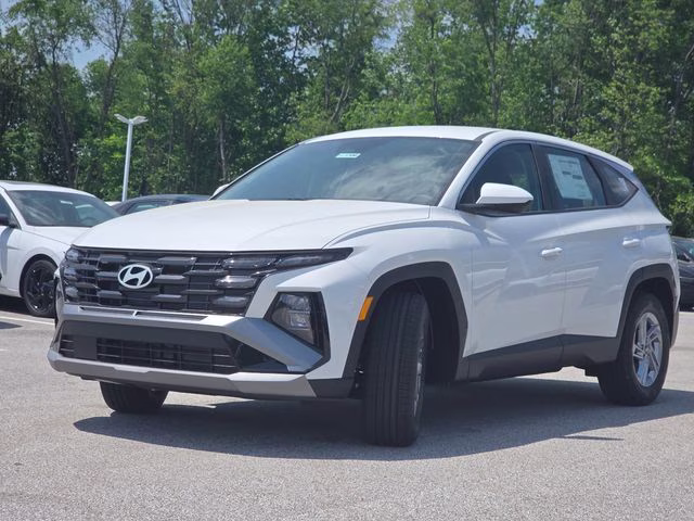2026 White Pearl Hyundai Tucson SE FWD SUV