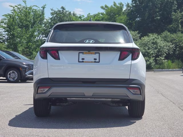 2026 White Pearl Hyundai Tucson SE FWD SUV