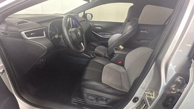2024 Classic Silver Metallic Toyota Corolla Hatchback XSE FWD Hatchback