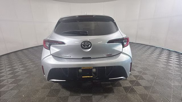 2024 Classic Silver Metallic Toyota Corolla Hatchback XSE FWD Hatchback