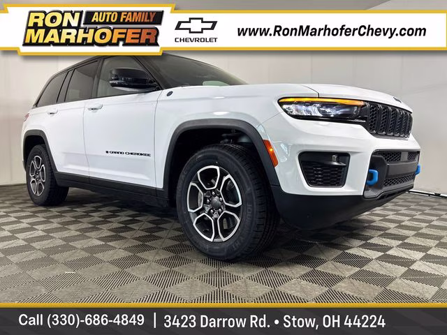 2022 Bright White Clearcoat Jeep Grand Cherokee Trailhawk 4xe 4X4 SUV