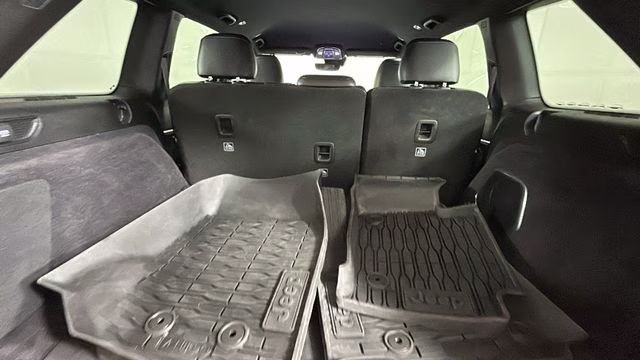 2022 Bright White Clearcoat Jeep Grand Cherokee Trailhawk 4xe 4X4 SUV