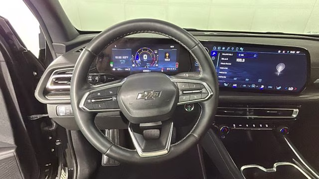 2024 Mosaic Black Metallic Chevrolet Traverse LS AWD SUV