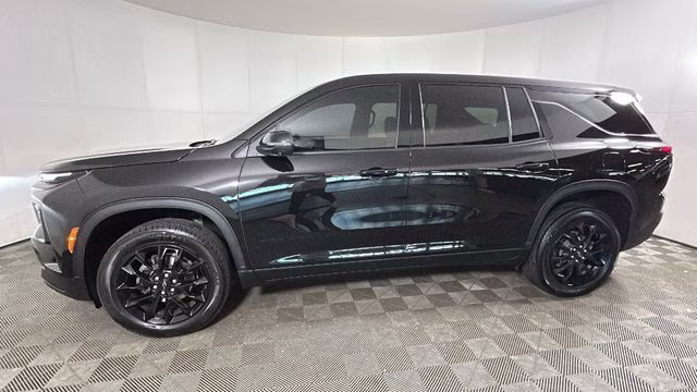 2024 Mosaic Black Metallic Chevrolet Traverse LS AWD SUV