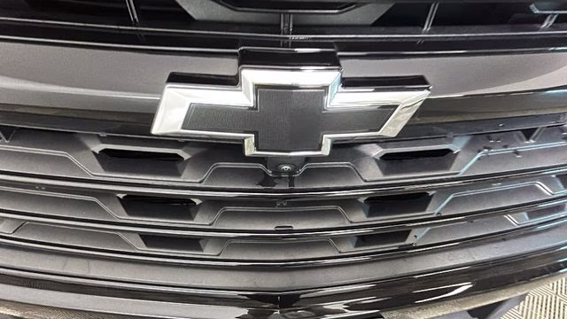 2024 Mosaic Black Metallic Chevrolet Traverse LS AWD SUV