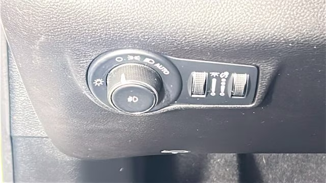 2023 Bright White Clearcoat Jeep Compass Limited 4X4 SUV
